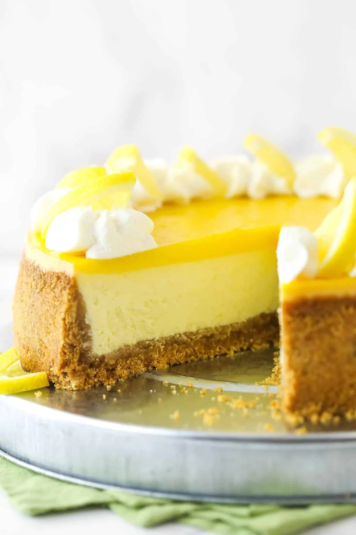 Creamy Lemon Cheesecake