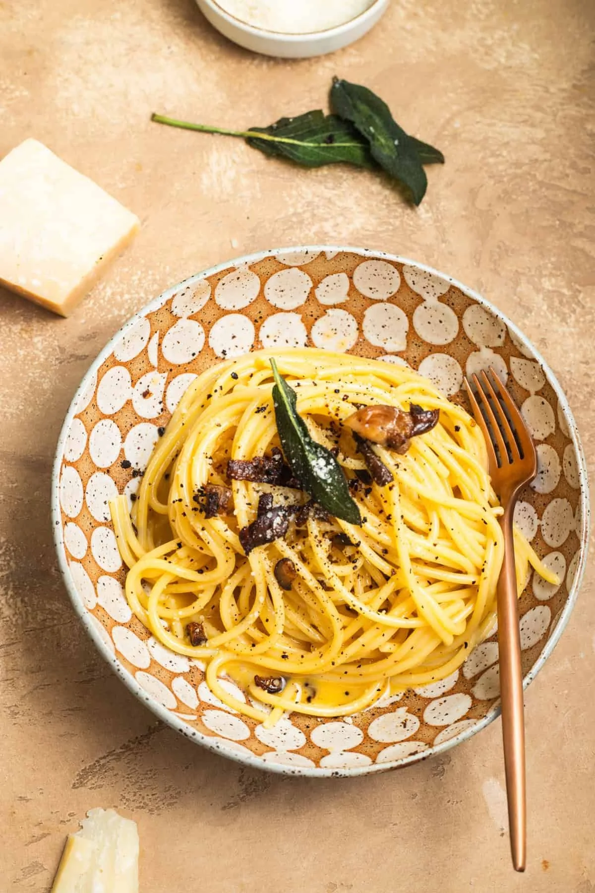 Creamy Vegetarian Mushroom Carbonara