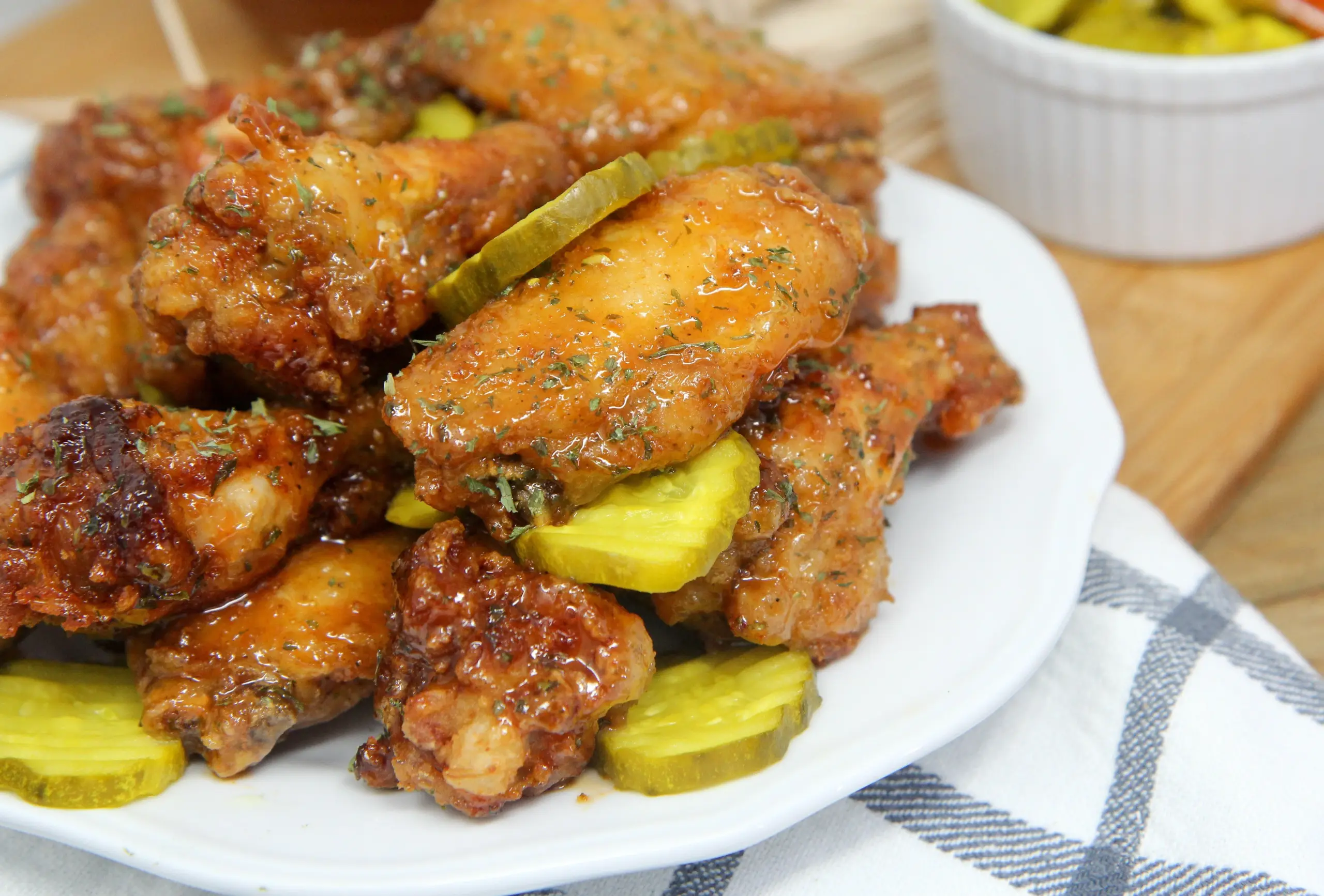 Crispy Spicy Honey Chicken Wings