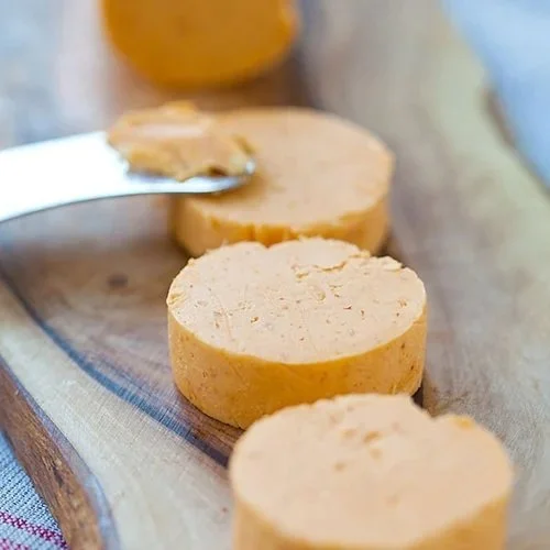 How to Make Honey Sriracha Butter
