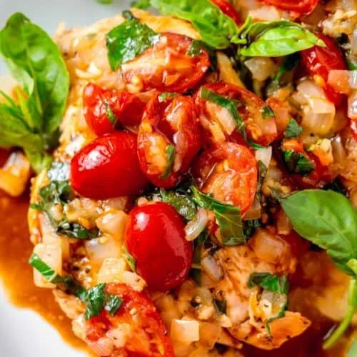 Skillet Garlic Tomato Basil Chicken