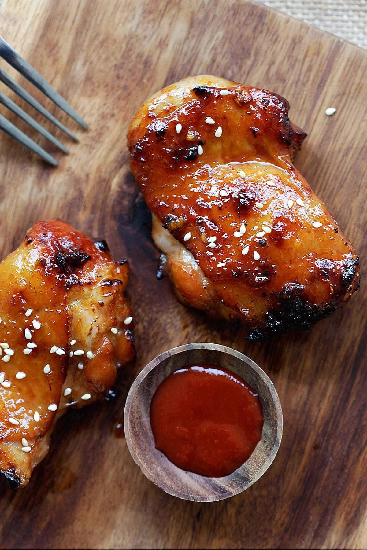 Sticky Spicy Sriracha Chicken