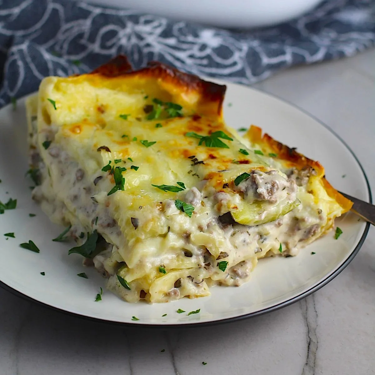 White Lasagna with Zucchini and Beef